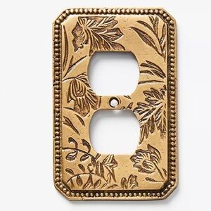 NEW Anthropologie Joan Etched Metal Floral Outlet Cover, Antique Brass